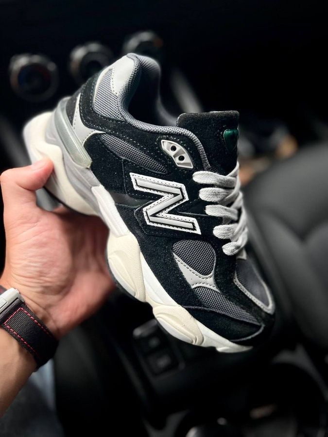 Кросівки Жіночі New Balance 9060 Black 21640 фото